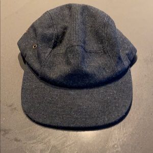 Cap blue grey with flat peak